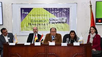 رئيس جامعة حلوان يشهد انطلاق مؤتمر برنامج ماجستير إدارة التعليم الدولي| صور