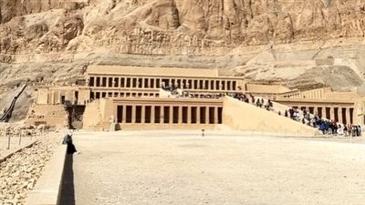 افتتاح مقصورتين لأول مرة في الدير البحري أمام الزائرين بمعبد حتشبسوت | بث مباشر 