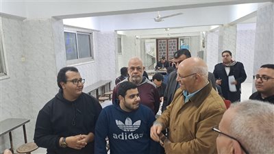 رئيس جامعة بنها يستقبل الفرق المشاركة في هاكاثون الحكومة الذكية