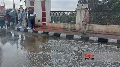 مع بداية أمشير.. أمطار غزيرة ورياح شديدة تضرب محافظتي الغربية وكفر الشيخ | بث مباشر