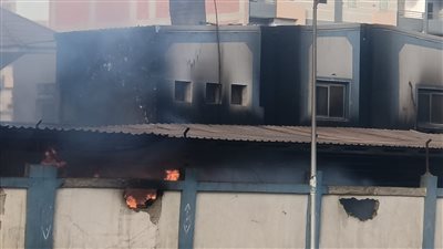 السيطرة على حريق بمصنع للملابس الجاهزة في السويس.. وإنقاذ 7 مواطنين 