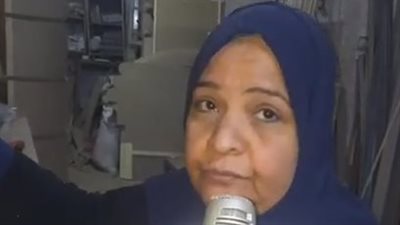 نجّارة مصابة بسرطان الثدي بالدرب الأحمر: إيماني بالله خلاني أواجه المرض وأشقى على شغلي | بث مباشر