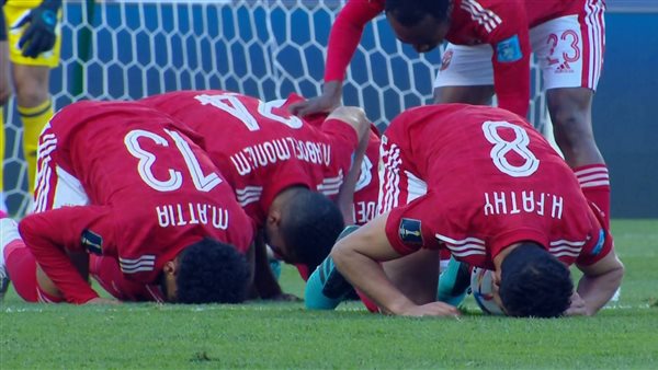 لاعبو الأهلي بعد