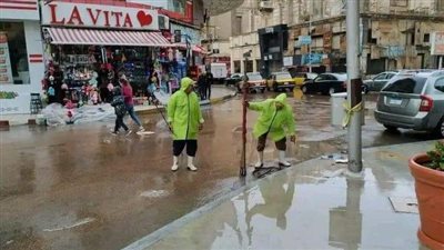 استمرار حالة الطوارئ بشركة الصرف الصحي بالإسكندرية لمواجهة المنخفض الجوي الحاد