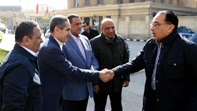 رئيس الوزراء: هدفنا النهوض بصناعة الغزل والنسيج استجابة للرئيس