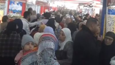 تخفيضات تصل لـ 30%.. زحام وإقبال كبير على معرض أهلًا رمضان بفيصل | بث مباشر