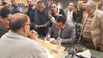 محمد السيد والباسل يتقدمان بأوراق ترشحهما على عضوية مجلس الصحفيين
