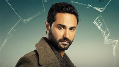 كريم فهمي عن اتهامات أزمة منتصف العمر بالترويج لـ زنا المحارم: يُناقش قضية موجودة في كل المجتمعات