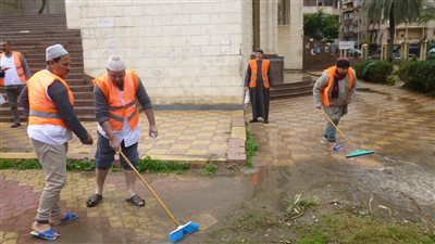 وكيل أوقاف الإسكندرية يقود حملة لتنظيف المساجد والأسطح من آثار مياه الأمطار