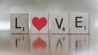 موعد الفلانتين عيد الحب بالتاريخ الميلادي والهجري.. احتفل بصور حمراء