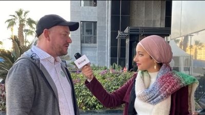 مدرب البطلتين الحقيقتين لـ The swimmers: تعلمت من اللاجئتين السوريتين معنى الانفتاح| حوار