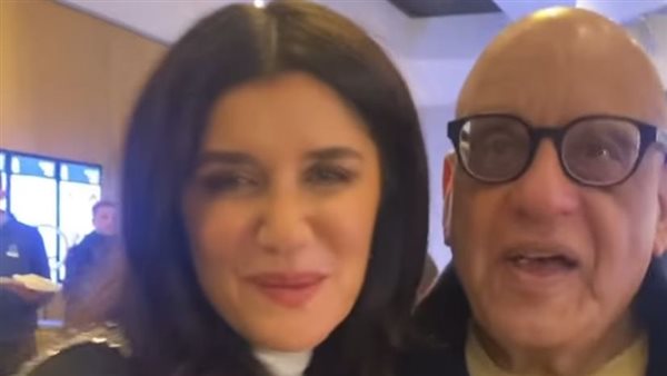 غادة عادل والمخرج