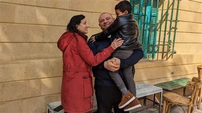 غير حياتنا منذ اللقاء الأول.. حكاية ثاني أسرة مسيحية كافلة في مصر