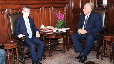 القصير يبحث زيادة تبادل السلع الزراعة المصرية مع الصين