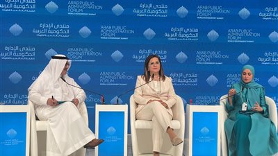 وزيرة التخطيط تشارك في جلسة حكومات المستقبل 2030 بدبي