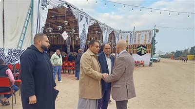 بالإنابة.. وزير الصحة يقدم واجب العزاء في رائدة ريفية توفيت أثناء العمل بالشرقية