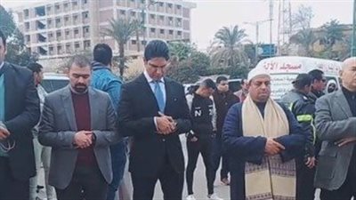  بحضور رجل الأعمال أحمد أبو هشيمة.. بدء جنازة والد المستشار طاهر الخولي بمسجد السيدة نفيسة| بث مباشر 
