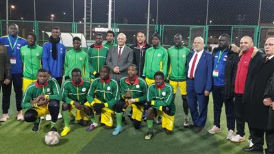 رئيس جامعة بنها يفتتح البطولة الدولية لخماسي كرة القدم للوافدين بمشاركة 10 دول