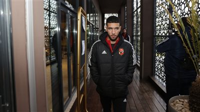 قندوسي يخضع لجلسة استماع في الأهلي بعد تصريحاته عن الوكلاء