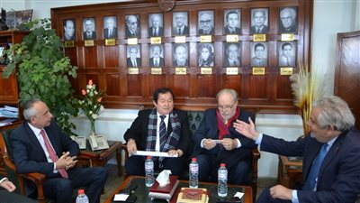 زيارة وفد من دولة بيرو لجامعة الإسكندرية لبحث التعاون الدولي