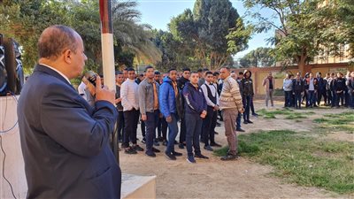 وكيل تعليم الأقصر يحيل مديري 3 مدارس بإدارة أرمنت للتحقيق بسبب زيادة نسب غياب الطلاب