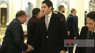 بمشاركة شخصيات عامة.. بدء عزاء والد المستشار طاهر الخولي بمسجد الشرطة في التجمع الخامس | بث مباشر