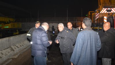 بعد سقوط كوبري مشاة الثلاجة.. تشكيل لجنة هندسية من حى غرب والطرق والكباري لإعداد تقرير بالحادث 