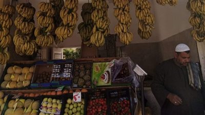 مجلس مدينة الغردقة يشن حملاته على المحلات والأسواق لضبط الأسعار| صور