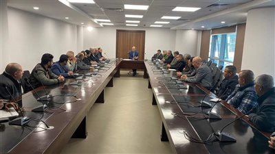 لوضع خطط العمل اليومي.. رئيس جهاز القاهرة الجديدة يعقد أولى اجتماعاته بمسئولي القطاعات 