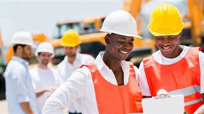 لا تزيد عن %22..  مشروع قانون جديد بالبرلمان يحدد حجم العمالة الأجنبية في المشروعات الصناعية