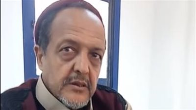 عمدة إحدى القبائل بـ مطروح: حلمي أوصل لأعلى درجات العلم.. وهناقش الماجستير خلال أشهر | بث مباشر