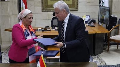 محافظ جنوب سيناء ووزيرة البيئة يوقعان وثيقة اعتماد خطة الإدارة البيئية للأنشطة البحرية 