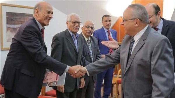  مدير مكتبة الإسكندرية