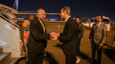 سفير مصر بالسودان يستقبل بعثة الأهلي في مطار الخرطوم
