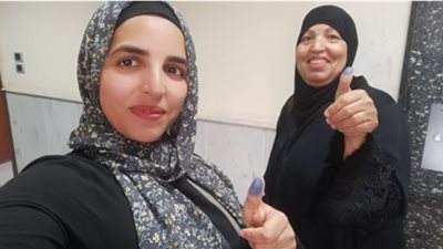 تضحية لا تُقدر بثمن│ وفاة سيدة بعد نقل كِليْة ابنتها لها.. والفتاة: بقيت بكلية واحدة وأمي ماتت