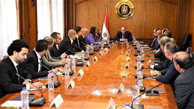 وزير التجارة يبحث مع عدد من الشركات الدنماركية سبل تنمية وتطوير مشروعاتهم بالسوق المصرية