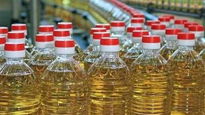 تأكيدًا لـ القاهرة 24.. التموين: طرح عبوة زيت اختيارية جديدة 700 مل بـ27 جنيهًا أمام المواطنين 