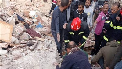 انهيار عقار بحي القباري غرب الإسكندرية.. والحماية المدنية تكثف جهودها لانتشال الضحايا