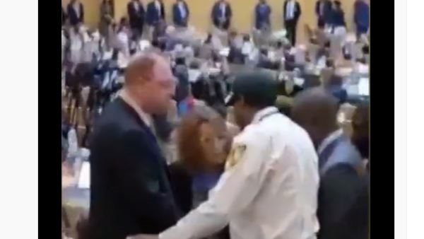 طرد الوفد الإسرائيلي