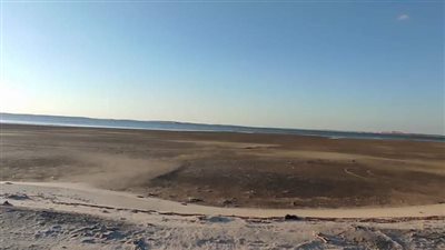  انحسار مياه البحر المتوسط أمام شواطئ شمال سيناء لأكثر من 10 أمتار
