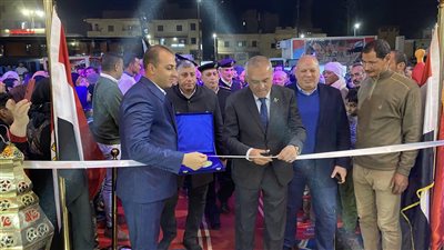 بتخفيضات تصل إلى 30%..‏ مدير أمن الأقصر يفتتح معرض كلنا واحد 