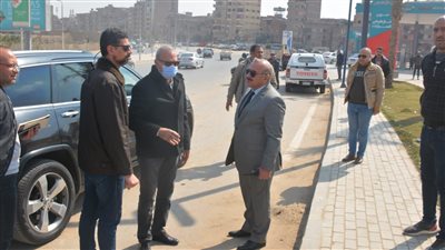 محافظ القليوبية في جولة ميدانية لمتابعة رفع مستوى النظافة العامة والتجميل بشبرا الخيمة