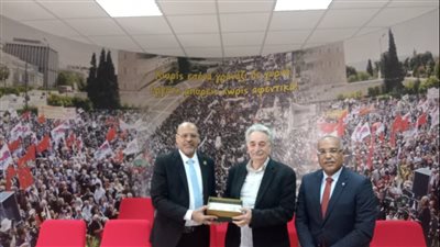 رئيس اتحاد العمال يبحث أحوال العمالة المصرية مع الأمين العام لاتحاد عمال اليونان 