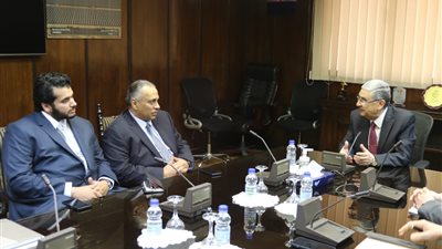 وزير الكهرباء يجتمع مع مستثمرين سعوديين لبحث الاستثمار في مصر