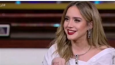 والدتي أكبر ناقدة لي والعمل مع ماجد الكدواني شرف كبير.. أبرز تصريحات رنا رئيس