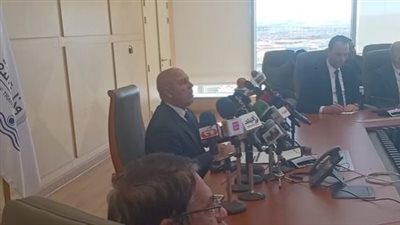 وزير النقل: خفضنا أسعار التذاكر قطار LRT لـ50%| بث مباشر 