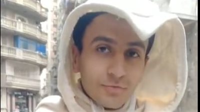 زياد طالب يتجول في شوارع الإسكندرية بملابس تنكرية: بقلد شخصيات الأنمي عشان أفرح الناس | بث مباشر