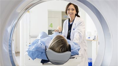 أبرزها مشاكل العمود الفقري.. أمراض يُكشف عنها بالتصوير المغناطيسي