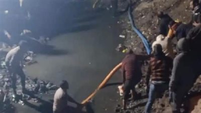 لم يضع غطاء للبيارة.. النيابة تأمر بحبس مقاول تسبب في وفاة عماد ضحية بئر دمياط | بث مباشر 