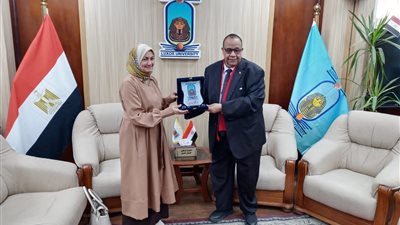 رئيس جامعة الأقصر يستقبل مستشار شيخ الأزهر لشؤون الوافدين للمشاركة في مبادرة المحبَّة والسَّلام